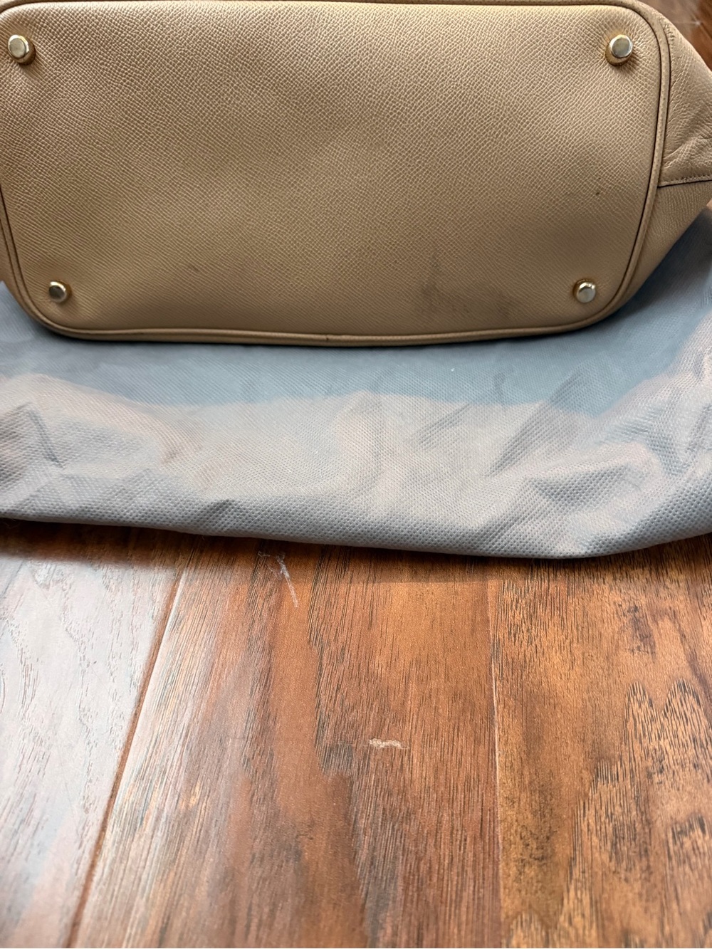 Coach Pebbled Leather Shoulder Bag in Light Beige - Picture 2 of 3